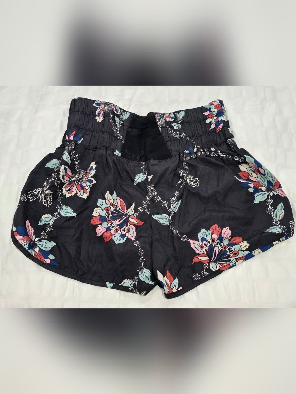 Free People Shorts - Picture 2 of 3